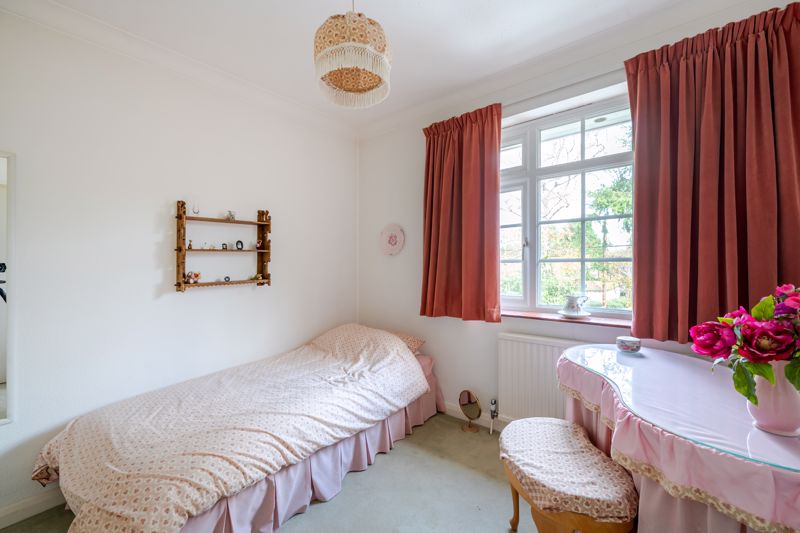 Bedroom- click for photo gallery